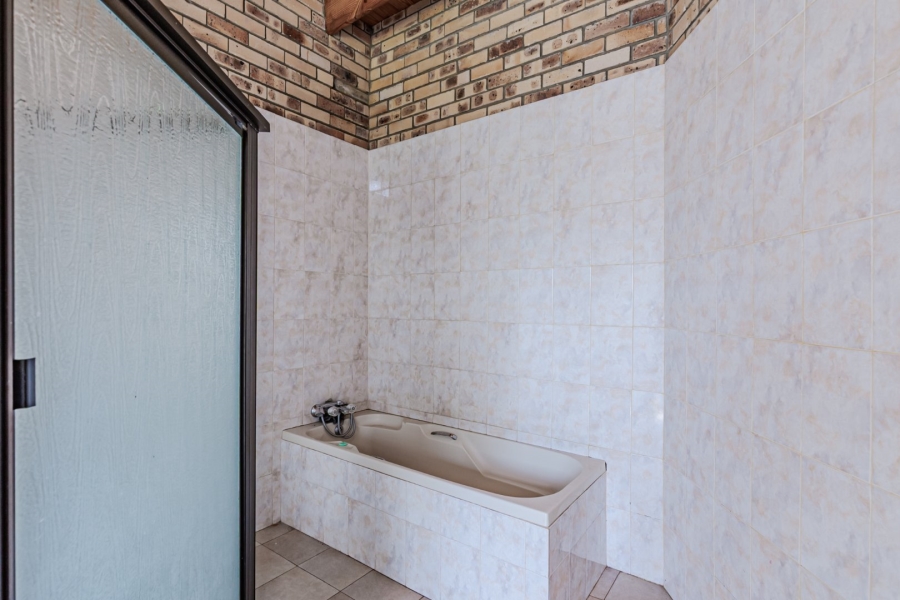 Commercial Property for Sale in Waagfontein North West